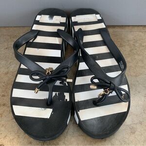 Kate Spade Black &‎ White Wedge Flip Flops Size 9